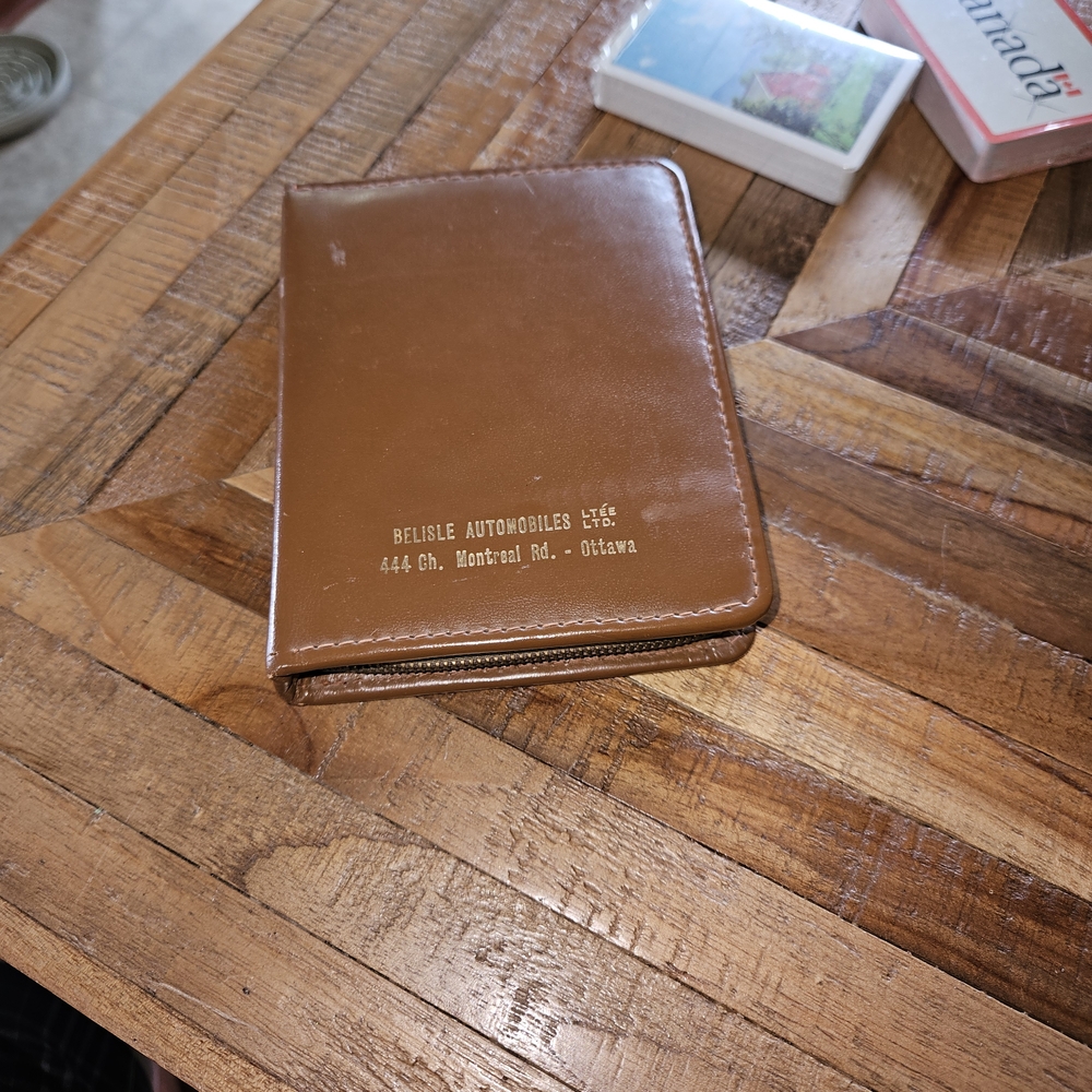 Brown Leather Wallet For Playing Cars